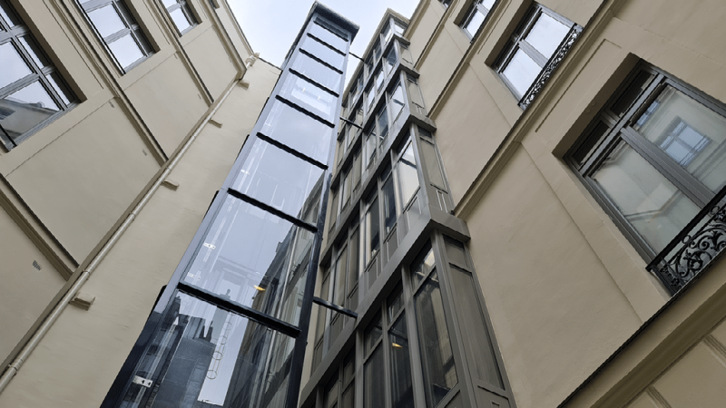 3a95979b-30c9-48b3-8342-b51ebd7728af-bow_windows_