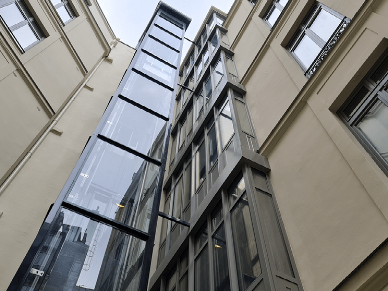 3a95979b-30c9-48b3-8342-b51ebd7728af-bow_windows_